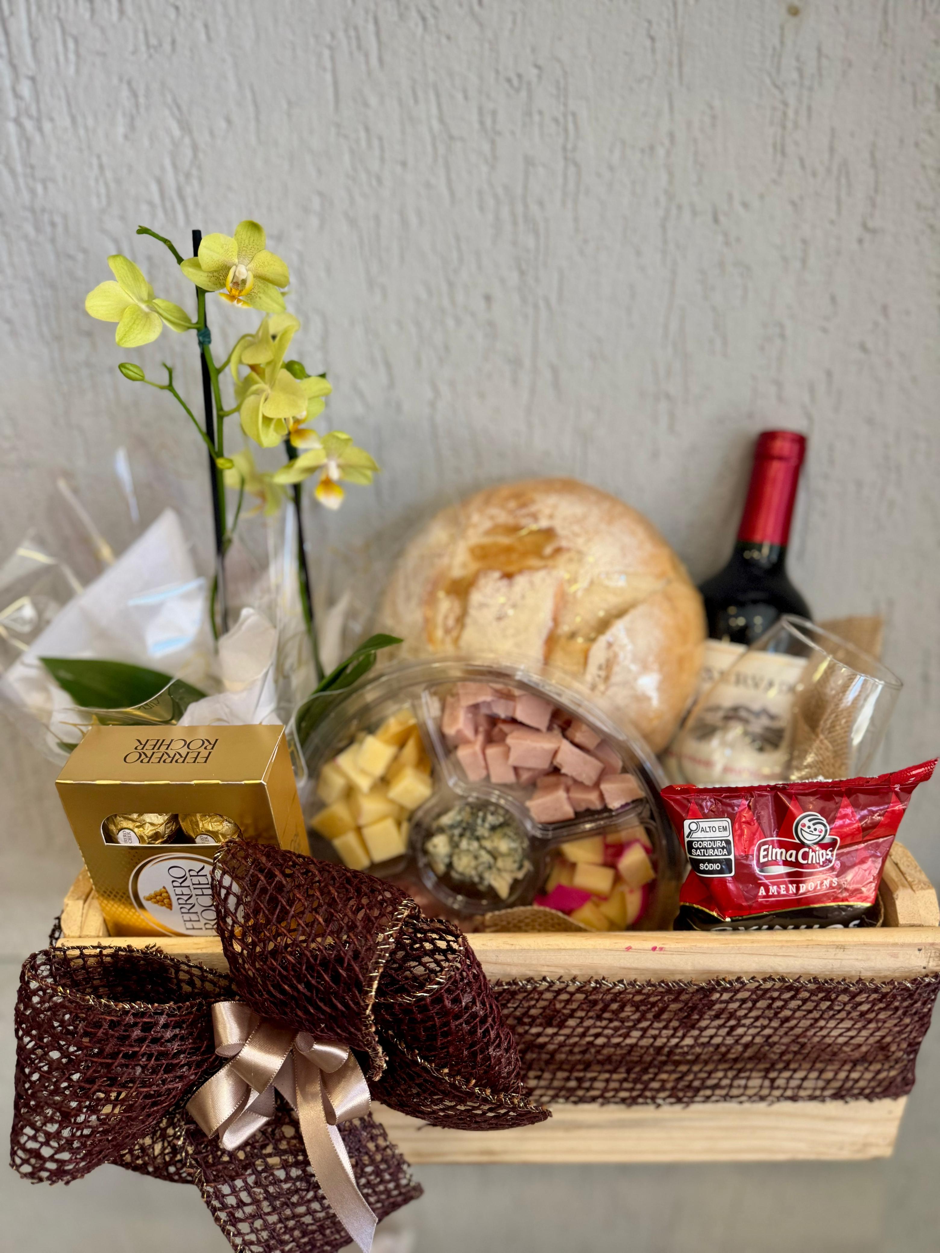 Caixote Queijos e Vinho